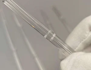 tubo di quarzo a foro passante